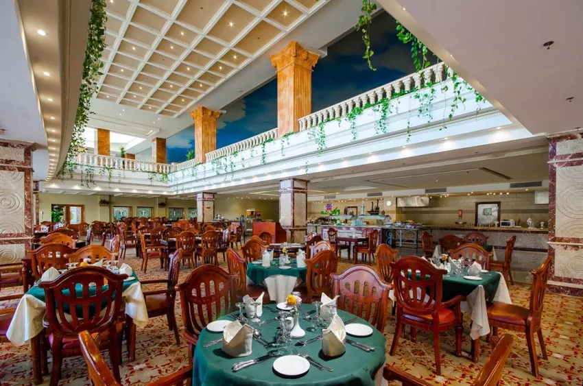 TITANIC PALACE RESORT  5*-4