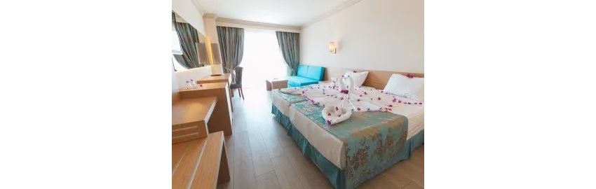 Loceanica Beach Resort 5*-5