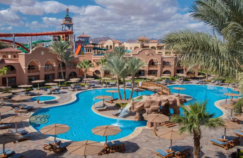 CHARMILLION GARDENS AQUA PARK  5*-10