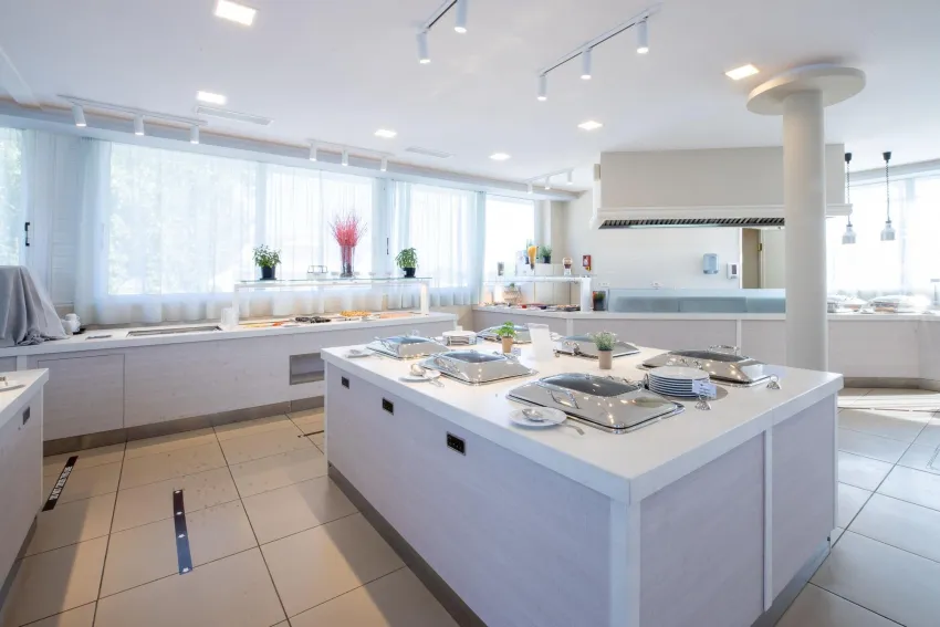 Marelen Hotel 4*-86