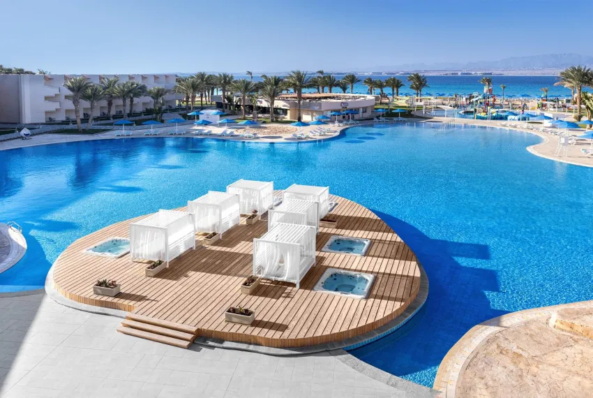 The V Luxury Resort 5*-3