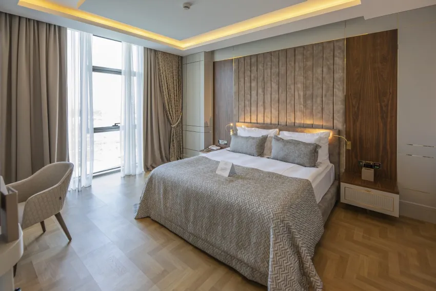 Concorde Tower Hotel 5*-5