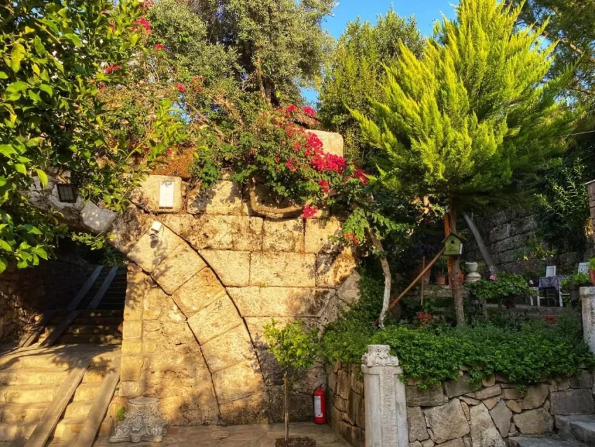 LEDA BEACH HOTEL  3*-14