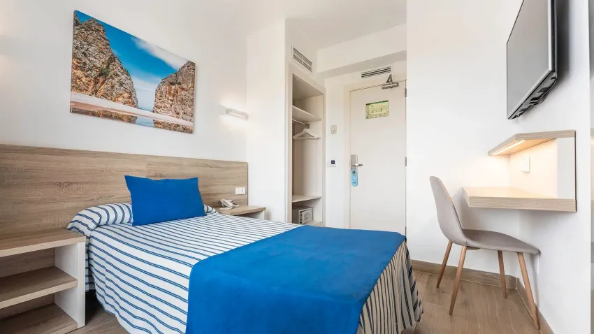 Globales Condes de Alcúdia 3*-8