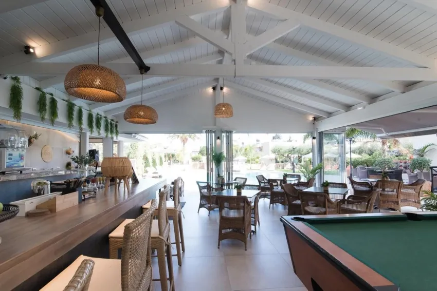 Mirage Studios 1*-23