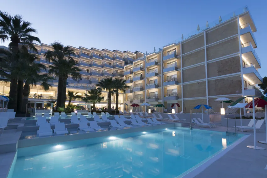 Reverence Mare Hotel 4*-1