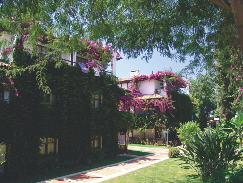 CLUB TITAN HOTEL  4*-11