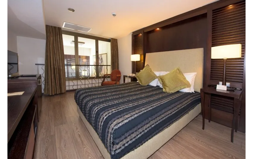 Side Star Elegance 5*-4