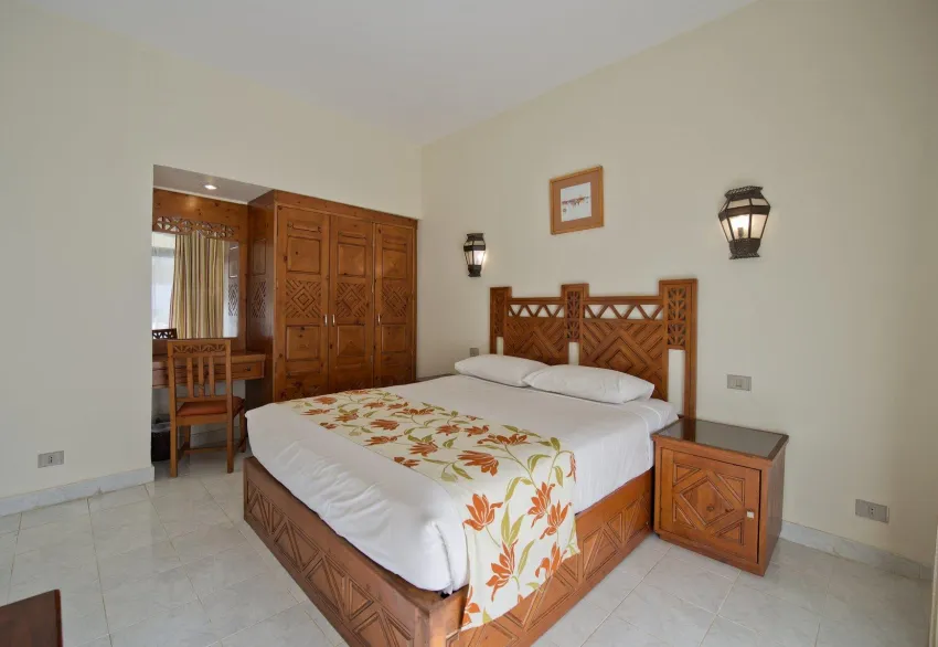 Amphoras Beach 4*-6