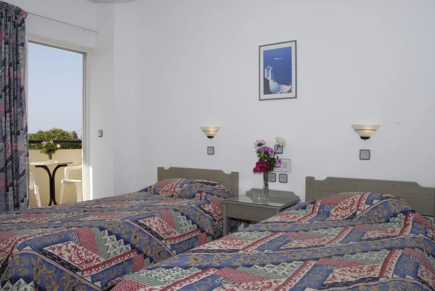 Sunshine Garden Apartments 2*-10