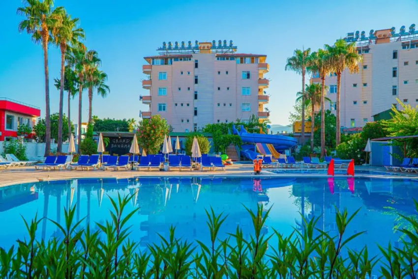 GRAND BAHAMA BEACH  3*-8