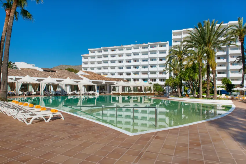Iberostar Waves Ciudad Blanca 4*-80