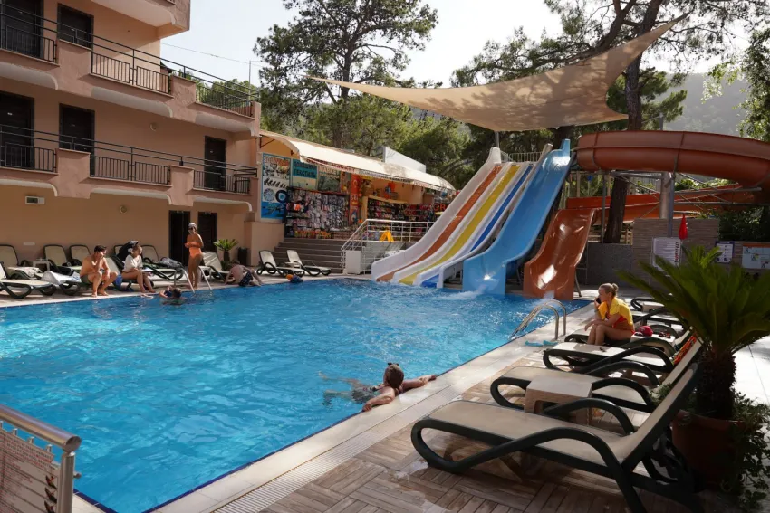 ALERIA BELPORT BEACH HOTEL  4*-18