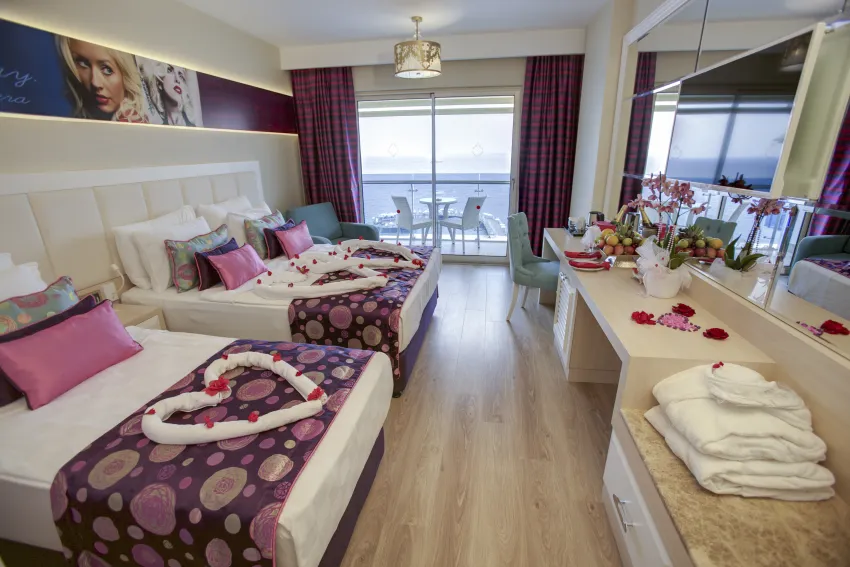 Azura Deluxe Resort & Spa Hotel 5*-12