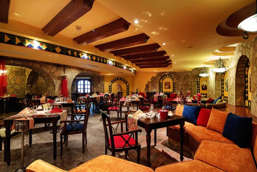 SUNRISE QUEEN LUXURY HOTEL  5*-4
