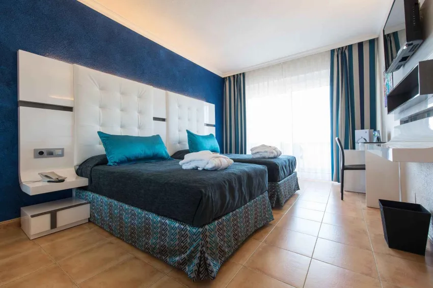 Salles Marina Portals Hotel 4*-7