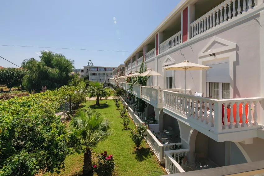 Belussi Beach Hotel 4*-5