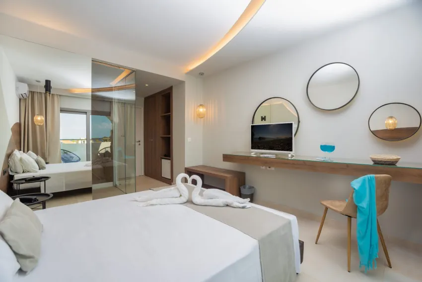 Happy Days Hotel Tholos 3*-7