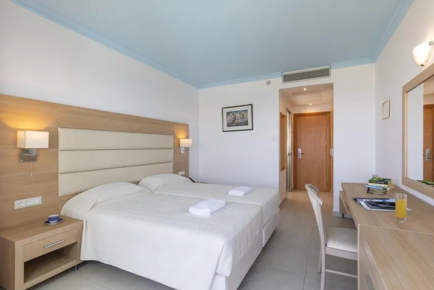 Blue Horizon Hotel 4*-18