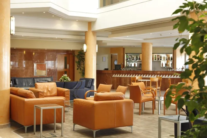 Leonardo Cypria Bay 4*-7