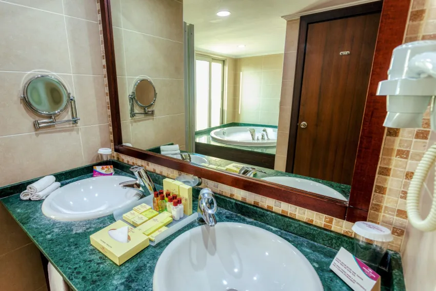 Crowne Plaza Antalya 5*-7