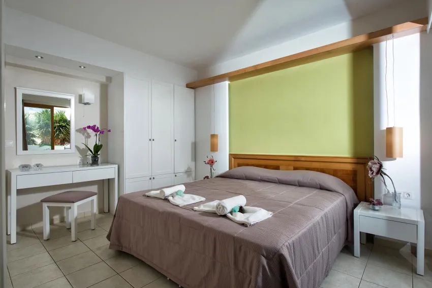 Mary Hotel & Mary Royal Suites 3*-4