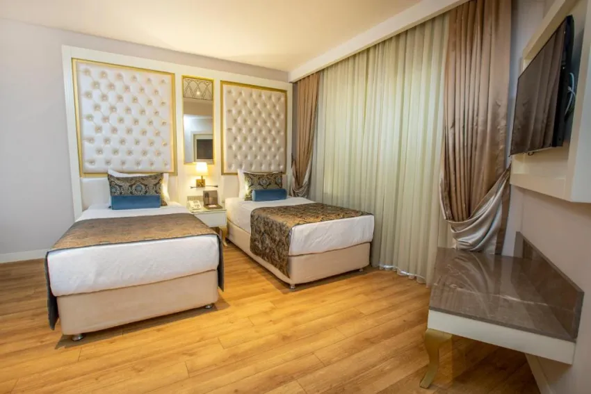 HAYDARPASHA PALACE HOTEL  5*-11