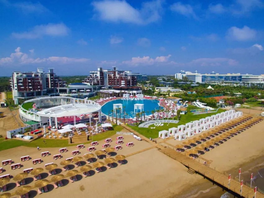 SELECTUM LUXURY RESORT  5*-6
