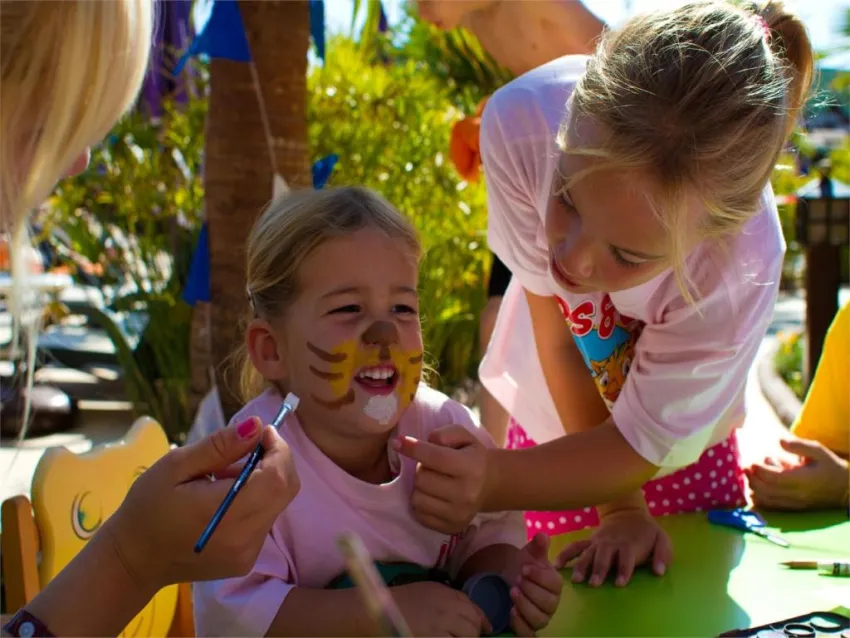 SIAM ELEGANCE HOTELS & SPA  5*-9