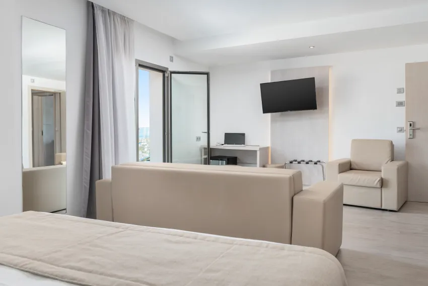 Llaut Boutique Hotel 4*-6