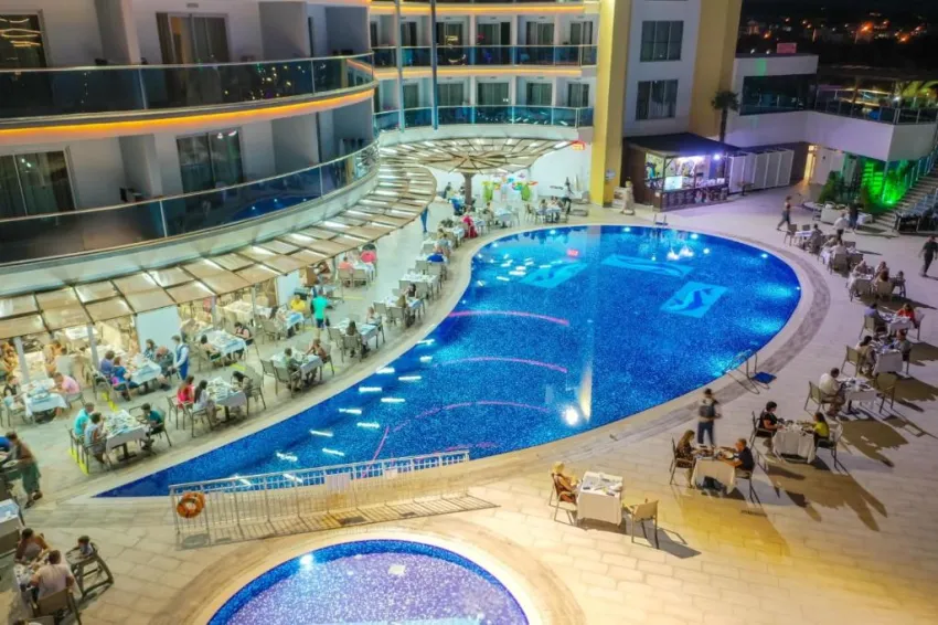 THE MARILIS HIILL RESORT HOTEL & SPA  5*-8