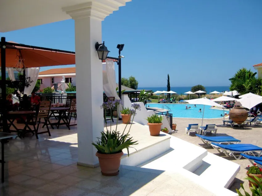 Akamanthea Holiday Village 3*-6