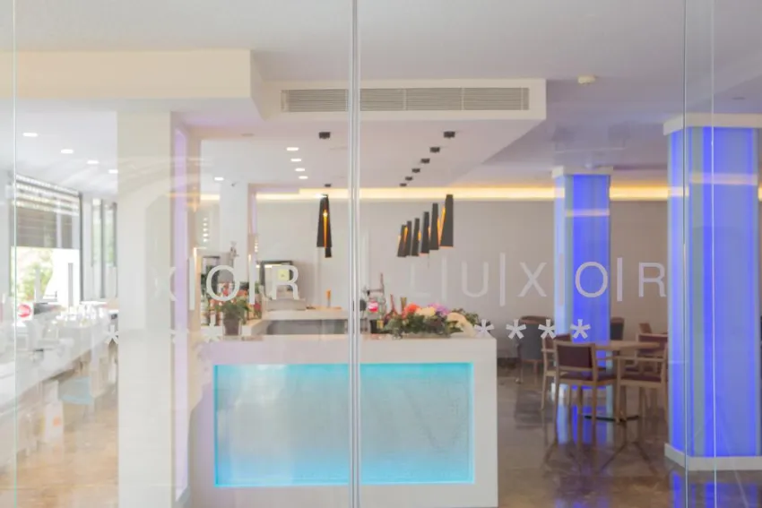 Hotel Luxor 4*-4
