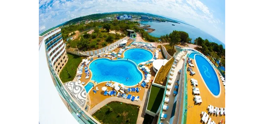 A Good Life Utopia Family Resort 4*-10