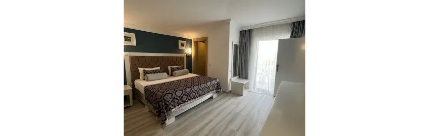 La Perla Hotel 4*-17