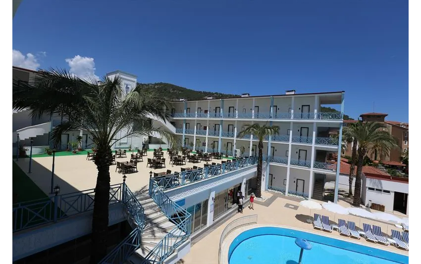 Alexius Beach Hotel 4*-4