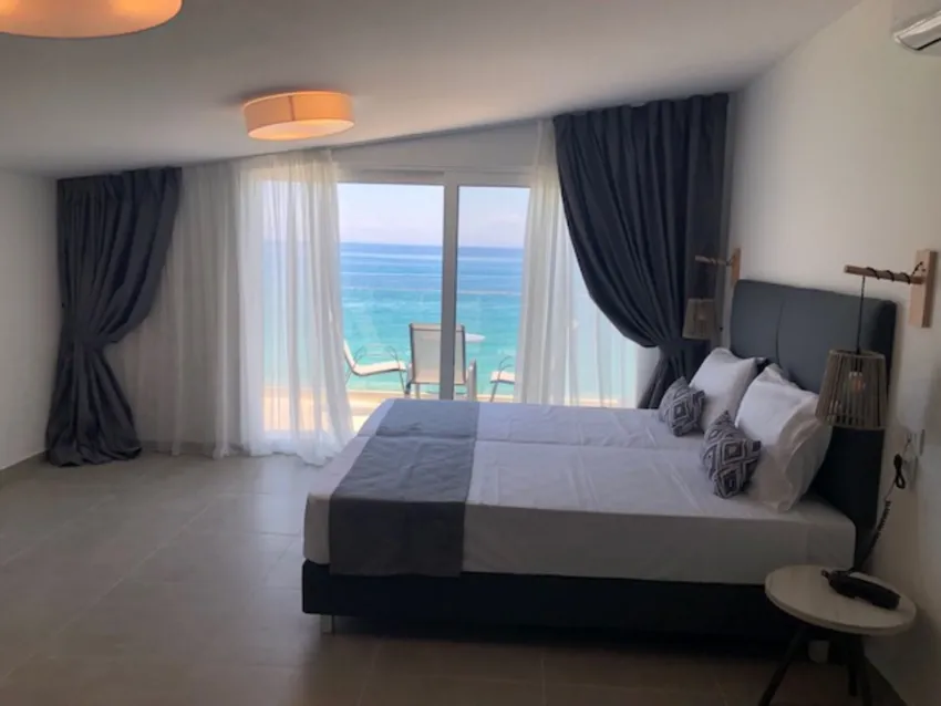 Golden Coast Resort 4*-8