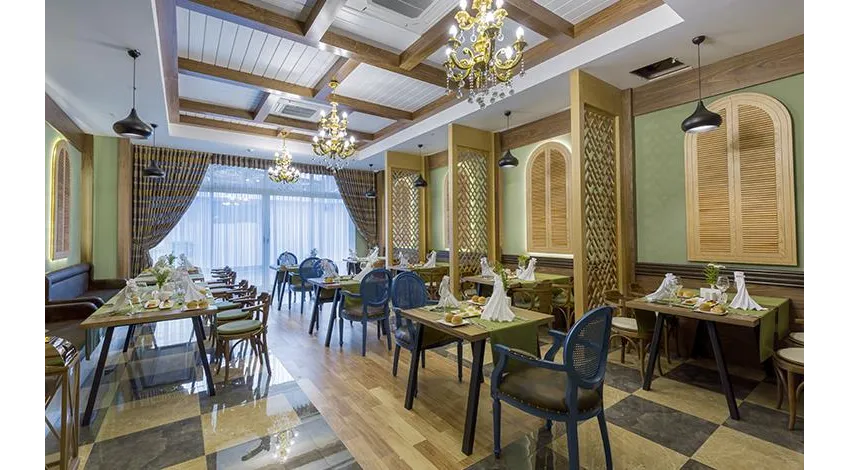 SIDE ROYAL PALACE HOTEL & SPA  5*-8