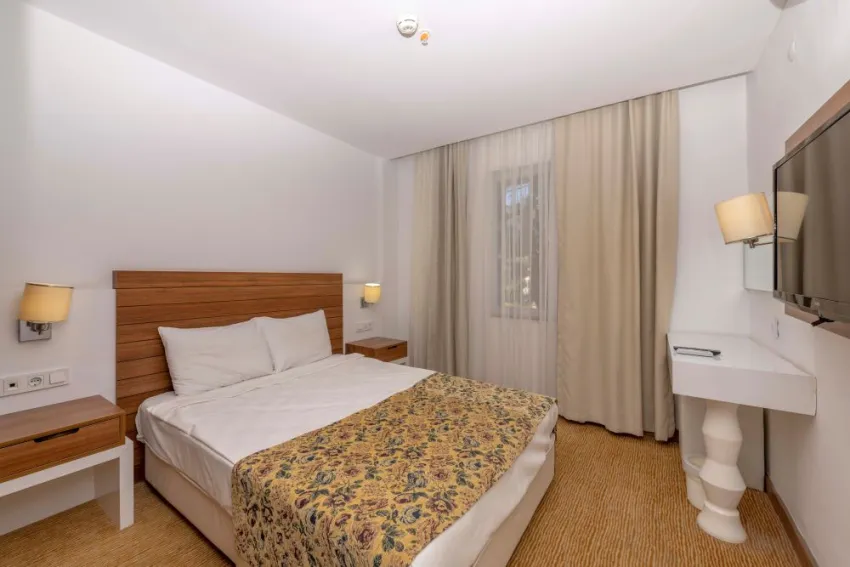 ARMAS GUL BEACH  4*-6