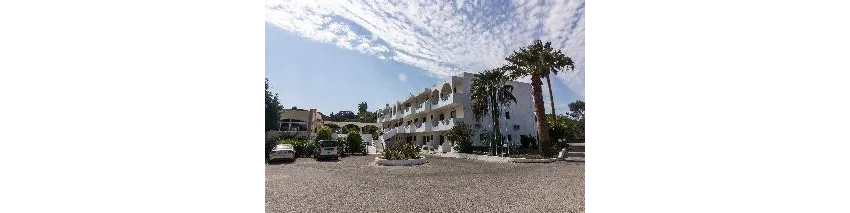 Tivoli Hotel and Apartments 3*-27