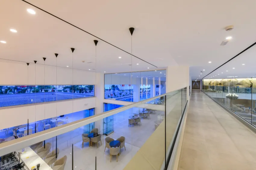 Seasons Hotel by Tasia Maris 4*-17