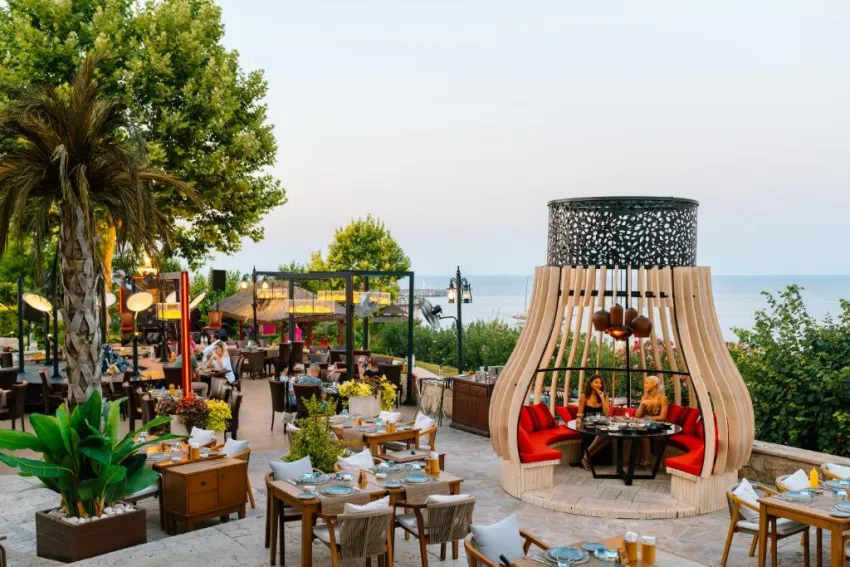 LORDS PALACE HOTEL & CASINO  5*-30