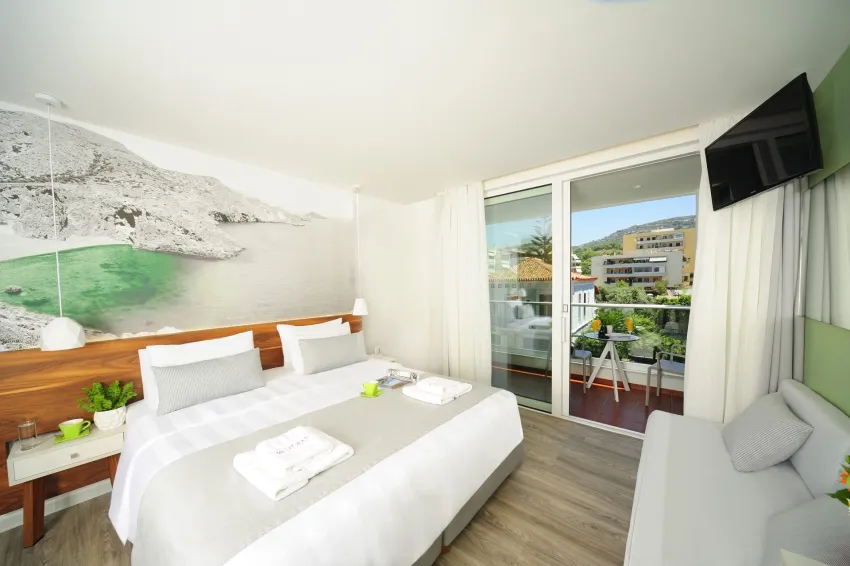 Atrium Ambiance Hotel 4*-6