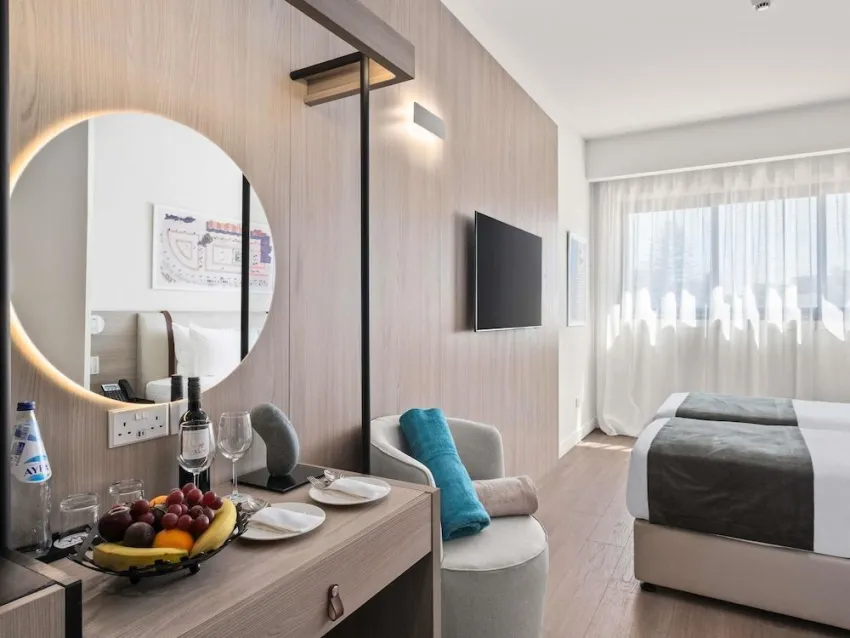 Mercure Larnaca City 3*-15