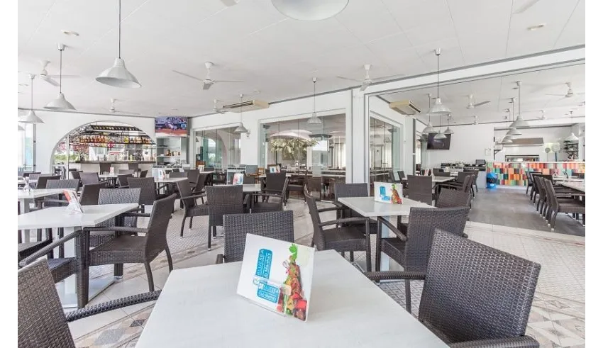 Blue Sea Cases D'Or 4*-12