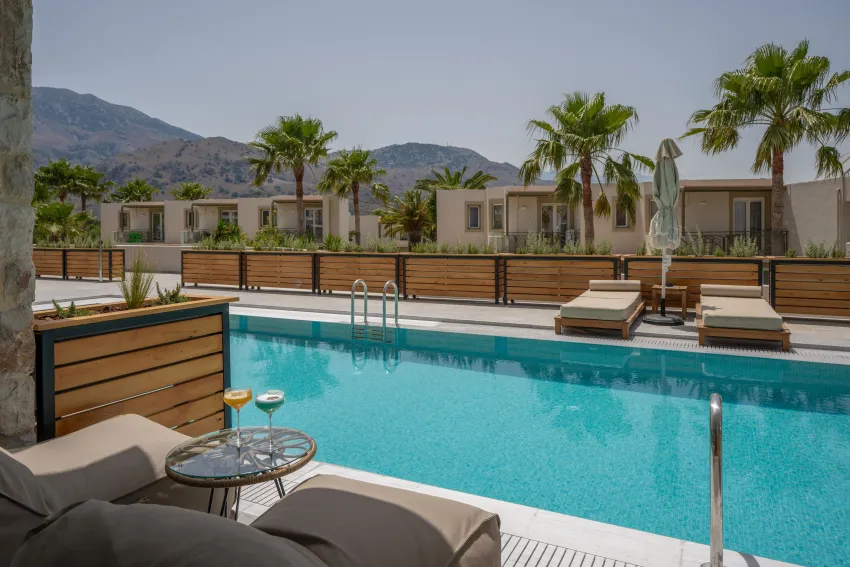 GEORGIOUPOLIS SUITES 5*-67