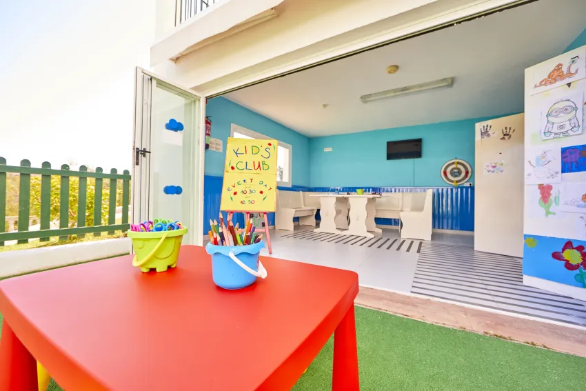 Holiday Center Apart 3*-18