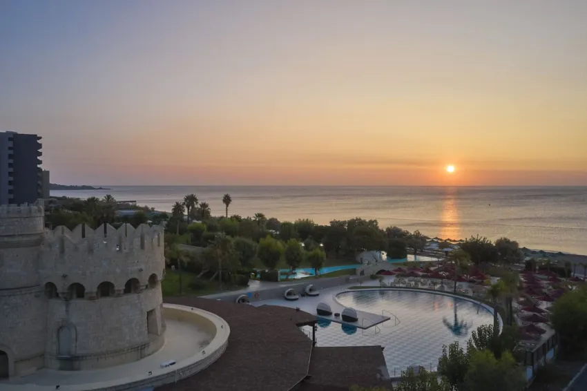 Esperos Palace 4*-35