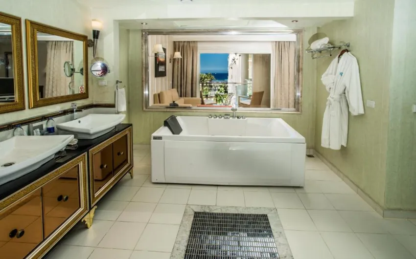 PREMIER LE REVE HOTEL & SPA (ADULTS ONLY 16+)  5*-20