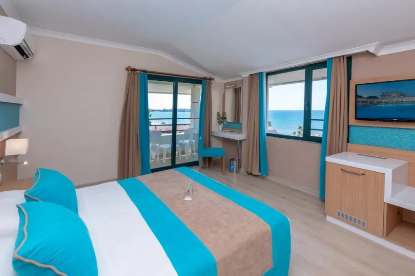 Sandy Beach Hotel 4*-6